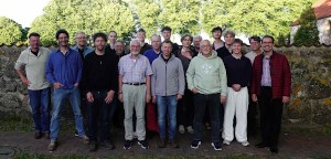 Gruppenbild der Teilnehmer des Vater-Sohn-Projekts